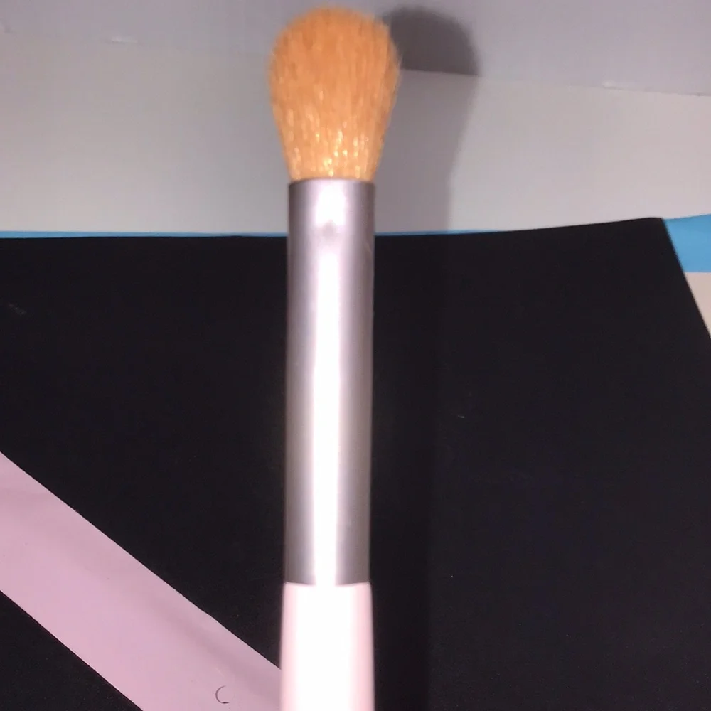Pear Nova lid sweep Eyeshadow Brush NEW